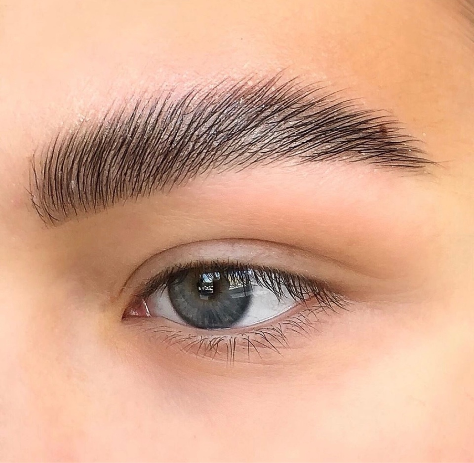 <span style="font-weight: bold;">Ламинирование бровей </span>